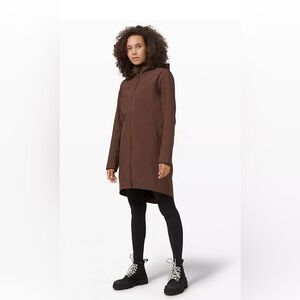 Lululemon Rain Repel Jacket - size 6
